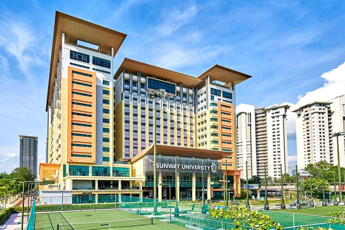 雙威大學